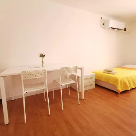 Apartment Garden Center